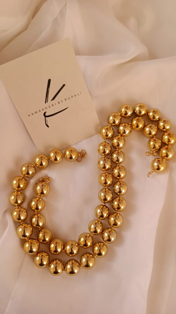 golden pearl necklace