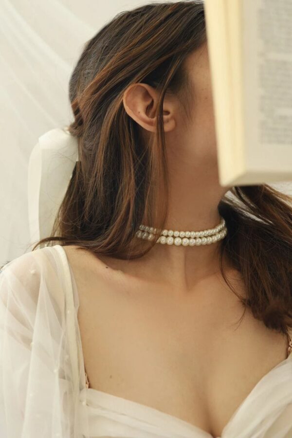 pearl choker 1